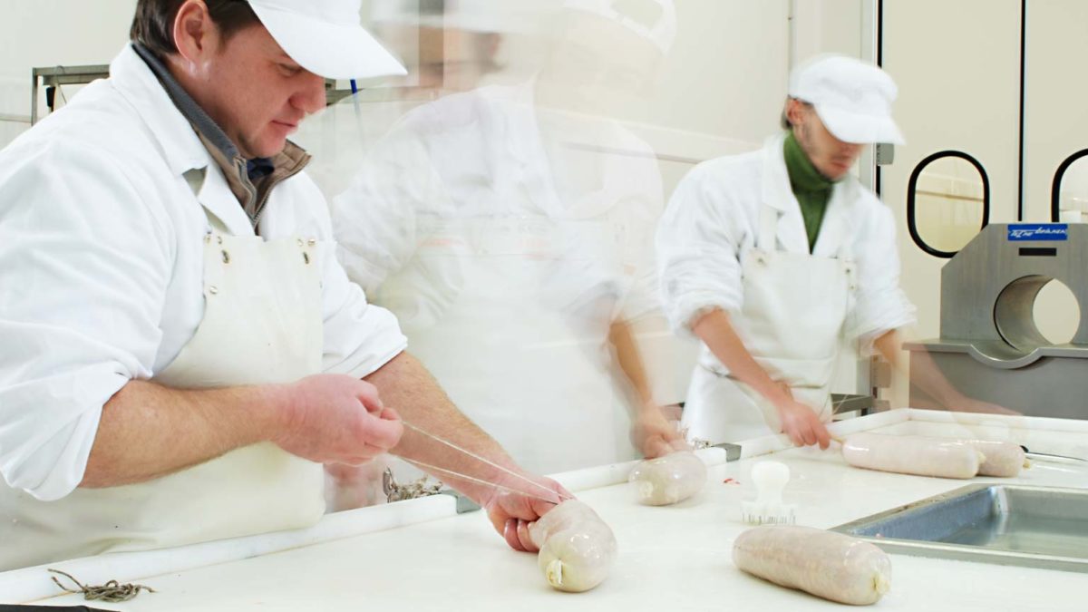lavorazione artigianale sopressa